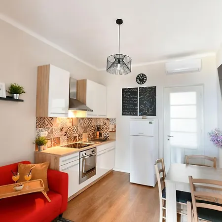 Sea Sun View Apartment *